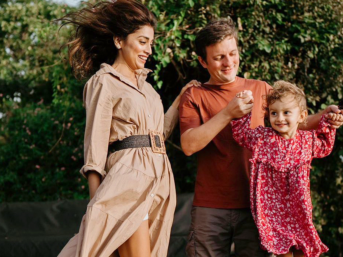 Heroine_20Shriya_20family_20vacation_20photos_11.jpg 9