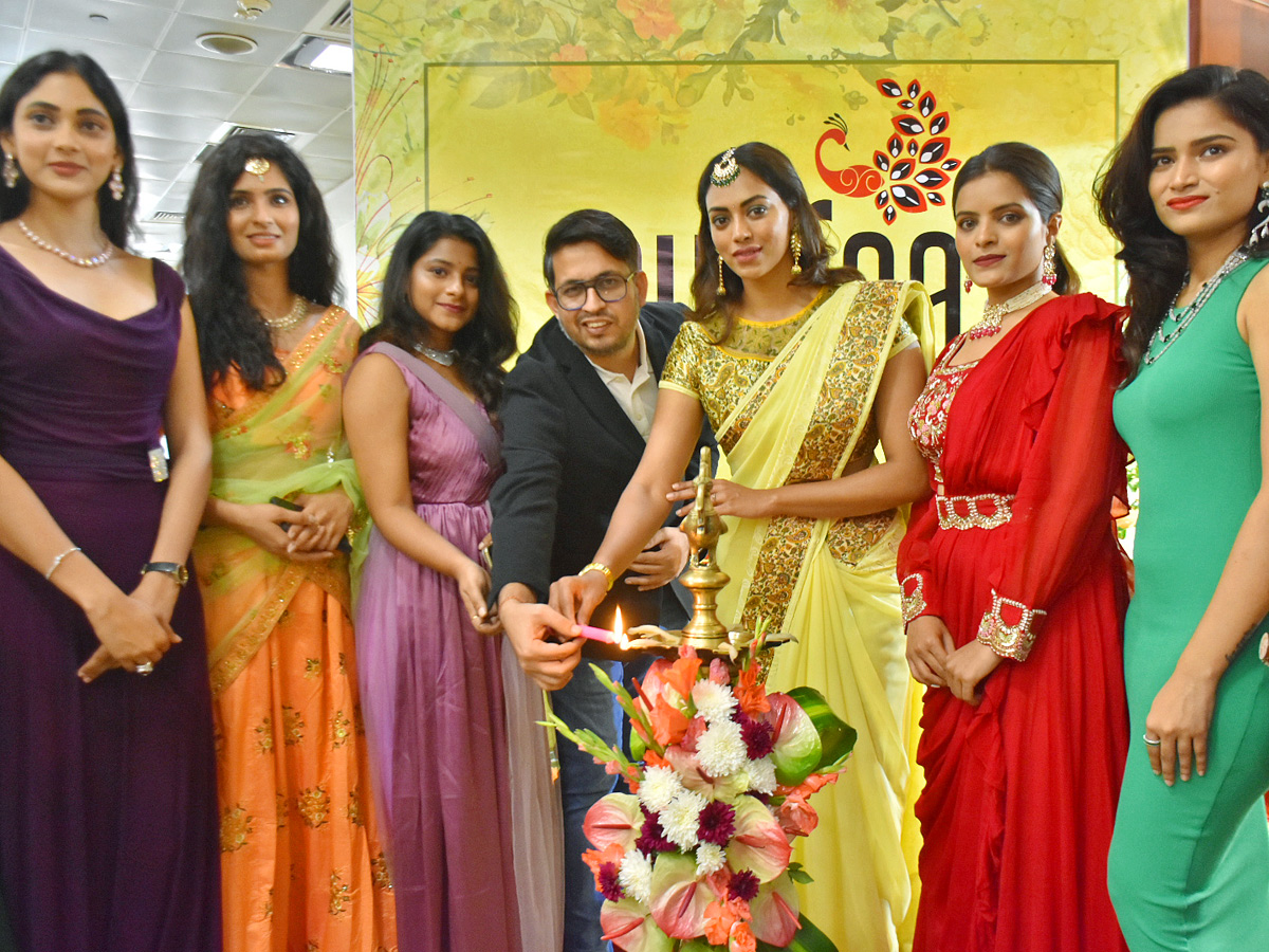 Sutraa_20Indian_20Fashion_20Exhibition_20At_20Hyderabad_3.jpg 4