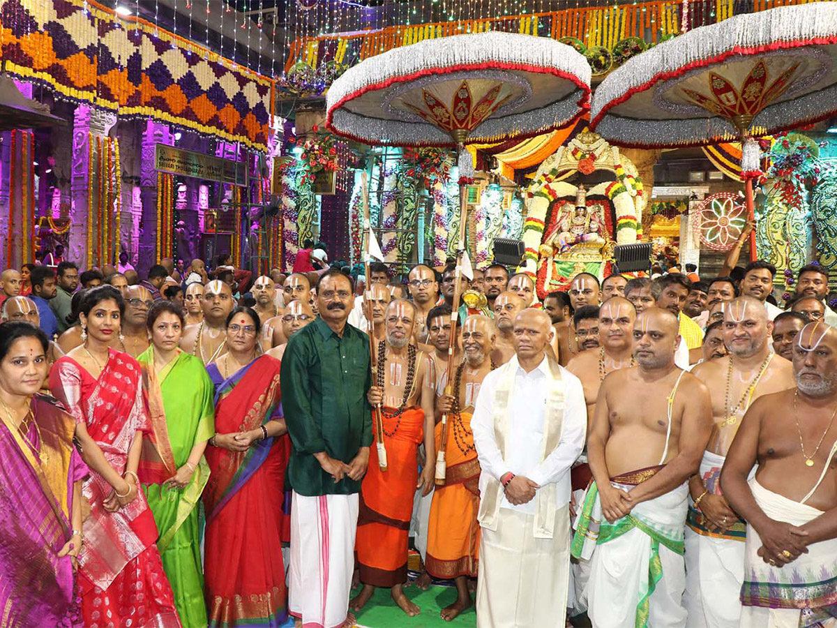 Brahmotsavaalu_202023_20In_20Tirumala_20Photos-11.jpg 10