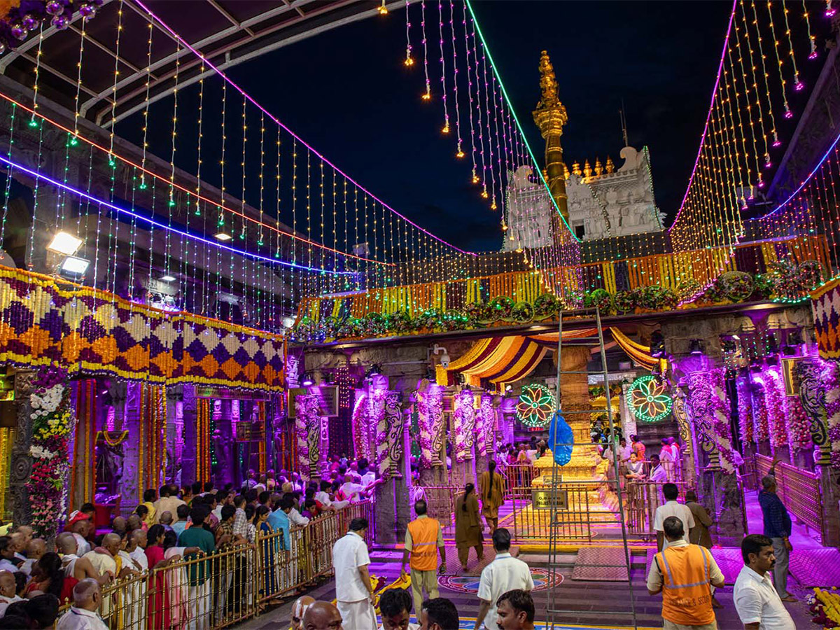 Brahmotsavaalu_202023_20In_20Tirumala_20Photos-14.jpg 13