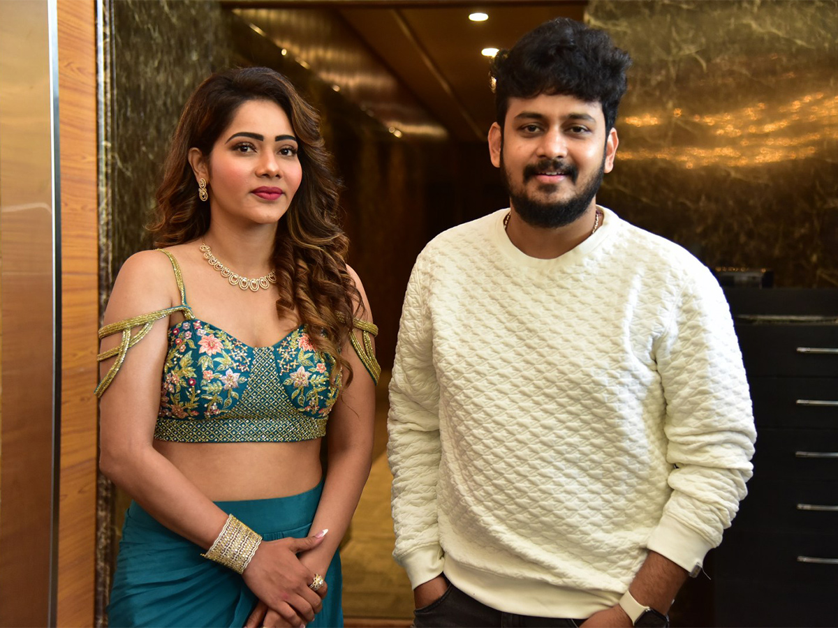 Youtuber_20Harsha_20Sai_20to_20make_20debut_20with_20Mega_20Movie_20-22.jpg 22
