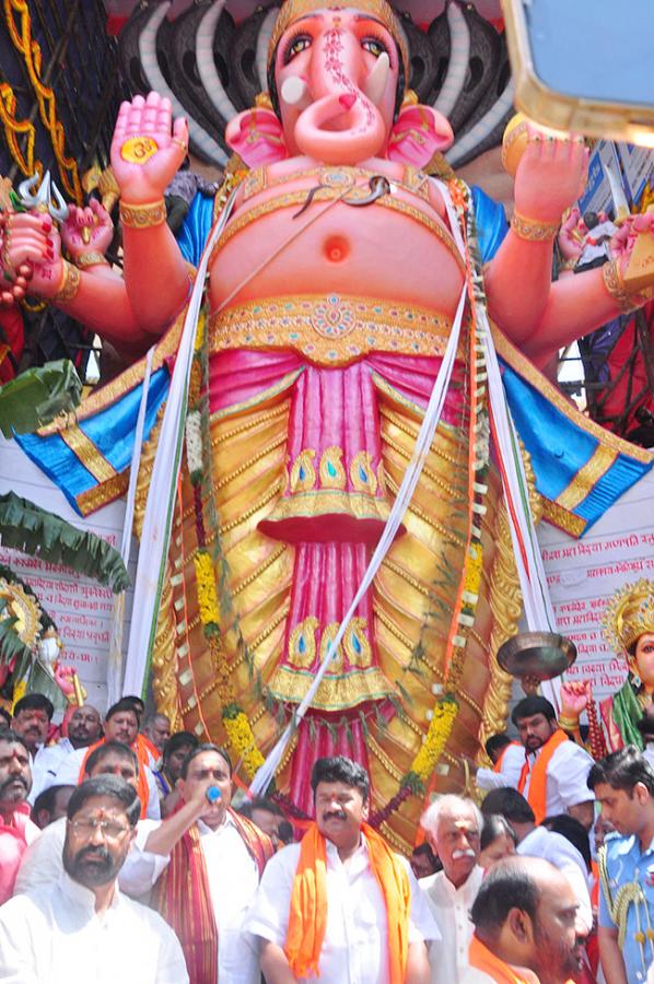 Khairatabad_20Maha_20Ganapathi_202023_20Photos-14.jpg 14