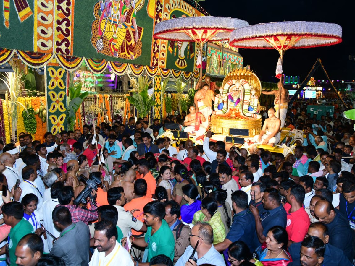 Tirumala_20Brahmotsavam_202023_20Photos-9.jpg 9