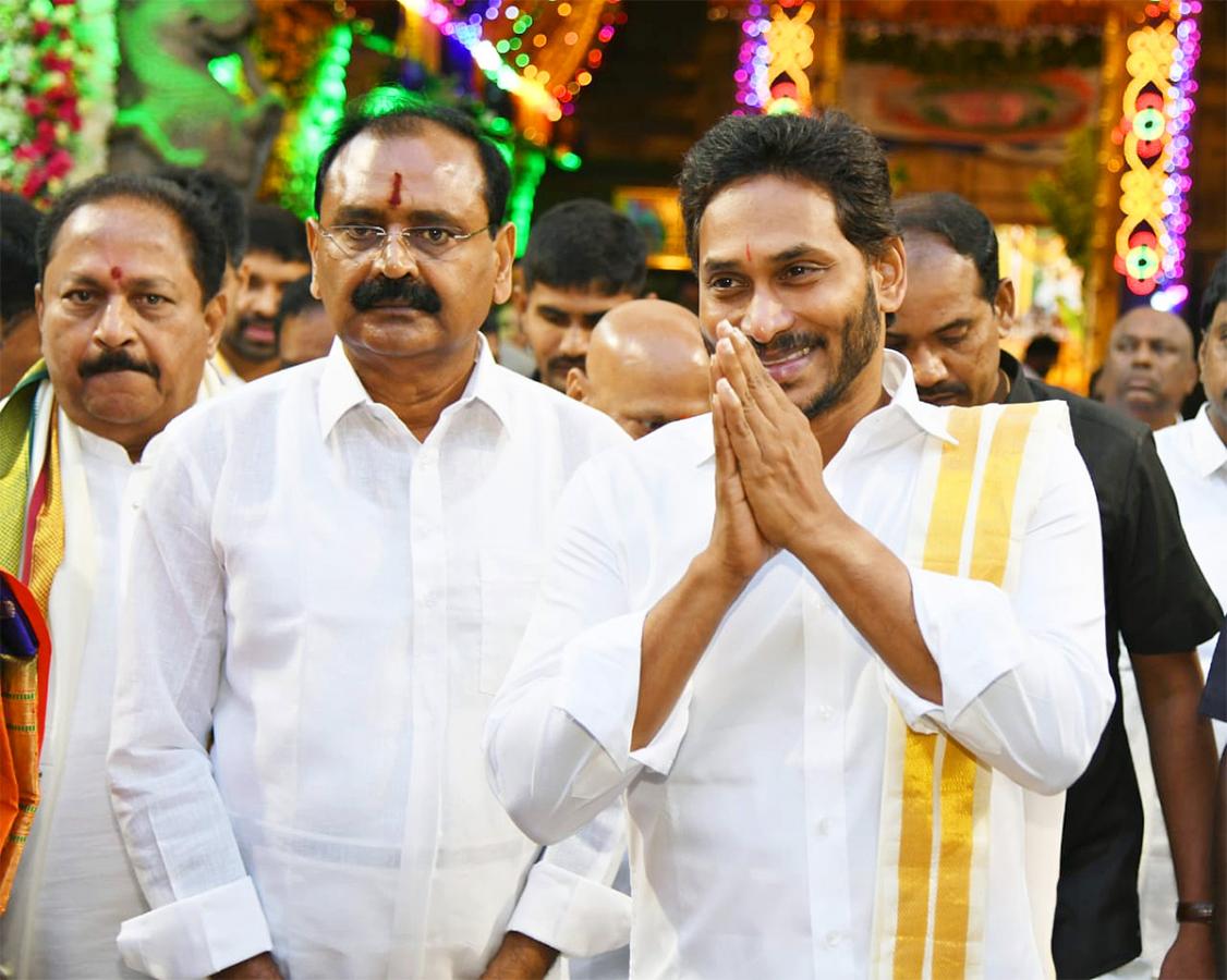 ap_20cm_20ys_20jagan_20visit_20in_20tirumala-1.jpg 1