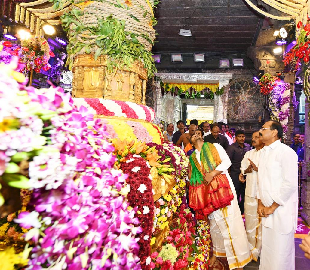 ap_20cm_20ys_20jagan_20visit_20in_20tirumala-13.jpg 13
