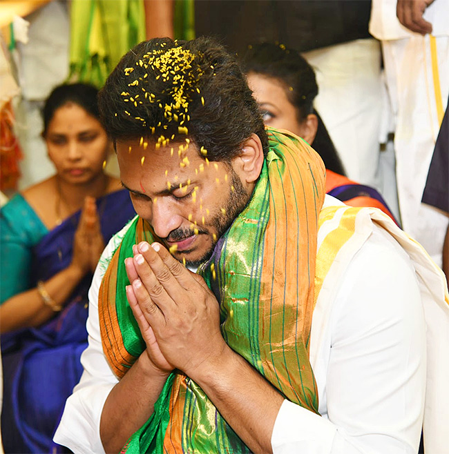 ap_20cm_20ys_20jagan_20visit_20in_20tirumala-8.jpg 8