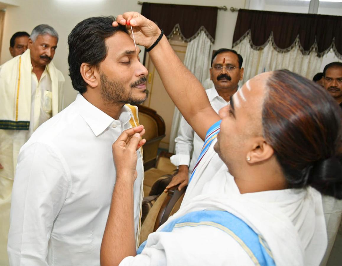 ap_20cm_20ys_20jagan_20visit_20in_20tirumala-9.jpg 9
