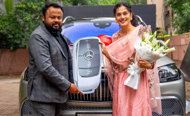 taapsee-pannu-buys-mercedes-gls600.jpg