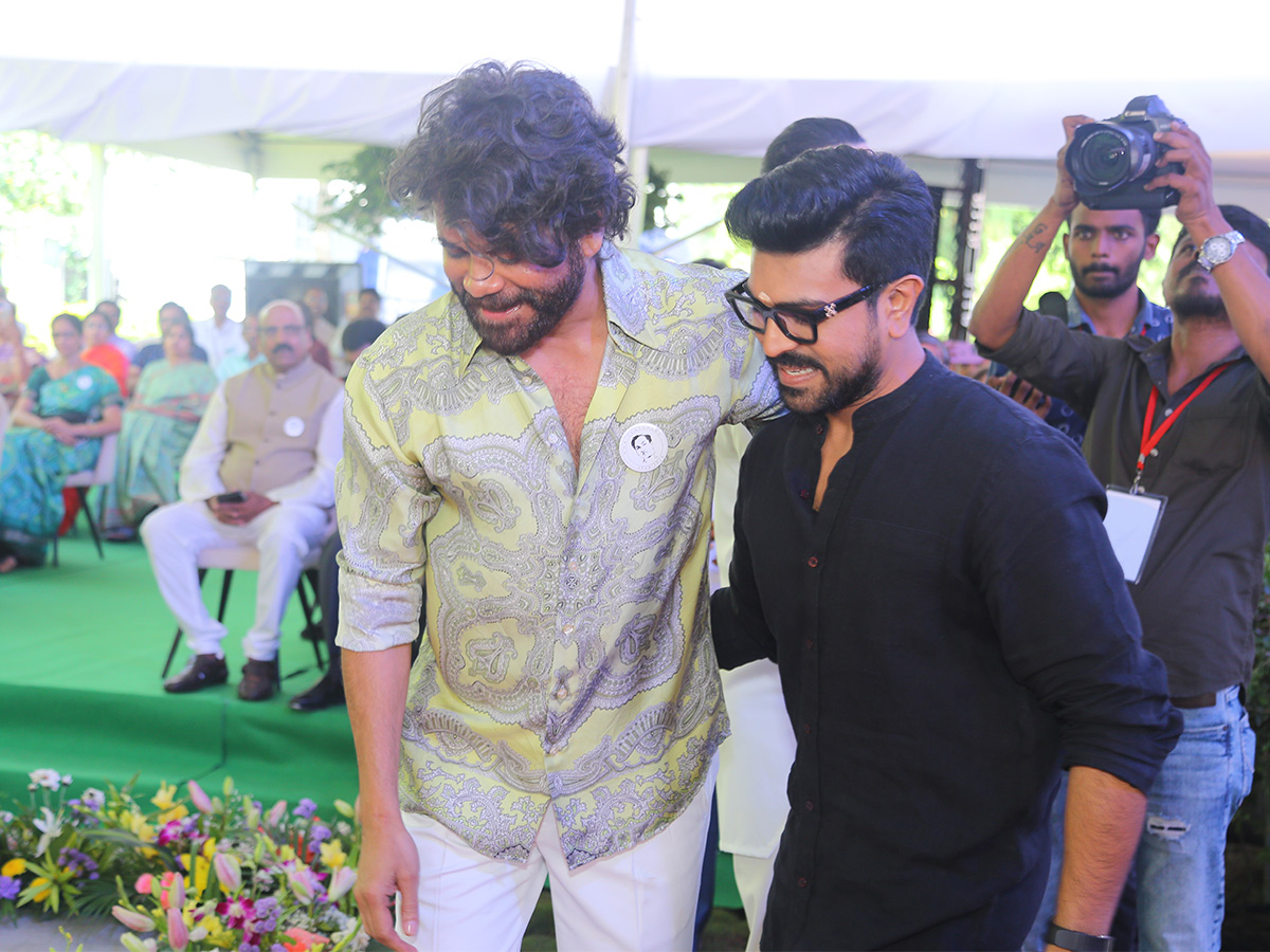 ANR_20100th_20Birth_20Anniversary_20Celebrations_20Live_20Photos-14.jpg 14
