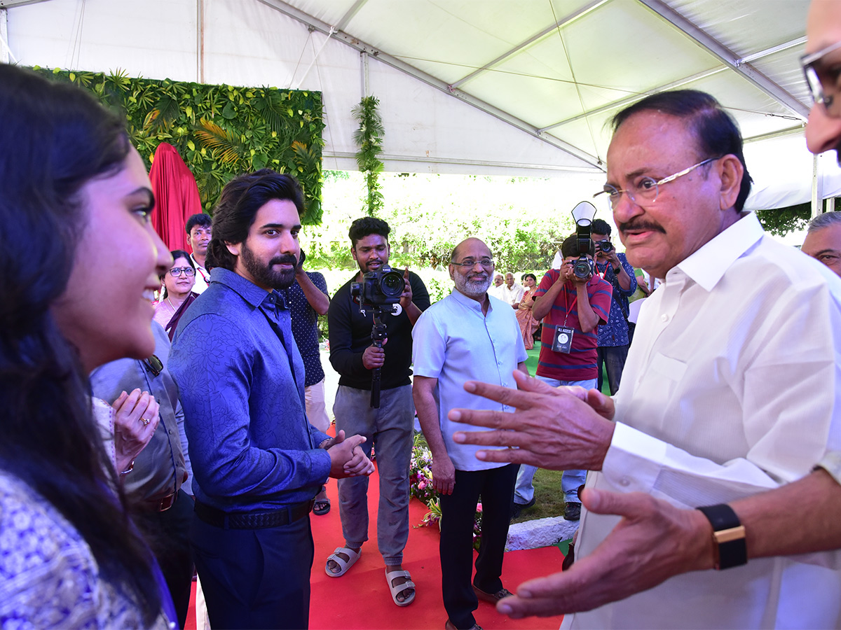 ANR_20100th_20Birth_20Anniversary_20Celebrations_20Live_20Photos-34.jpg 33