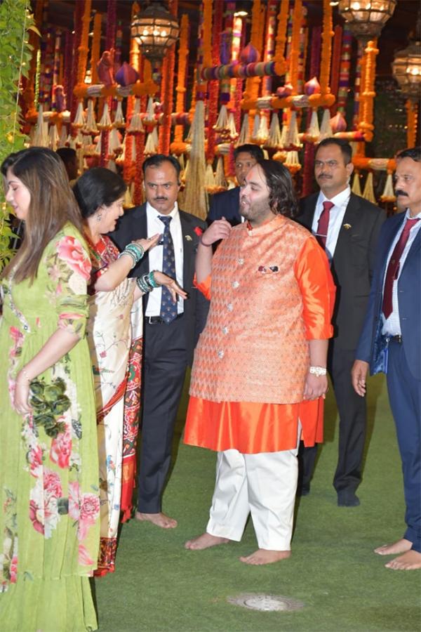 Ambani_20Ganesh_20Chaturthi_202023_20Photos-18.jpg 18