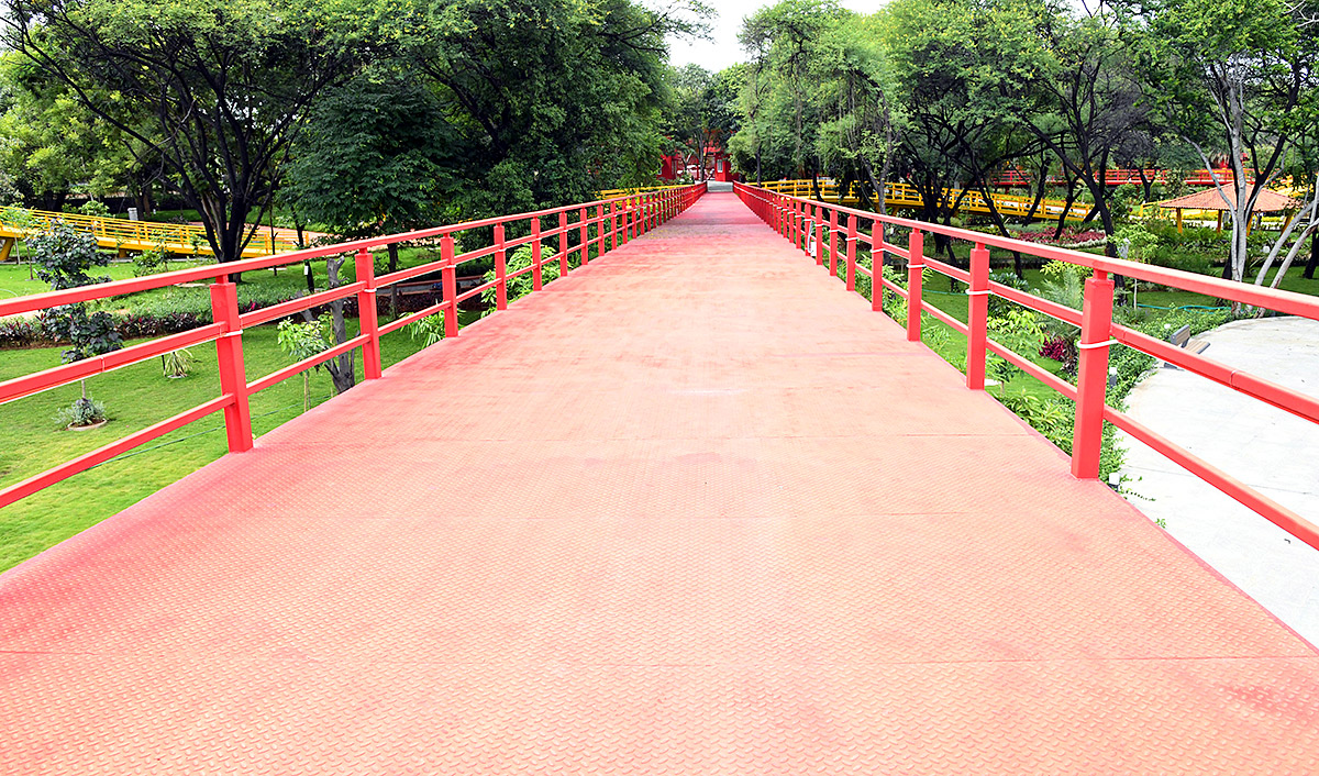 Lakeview_20Park_20in_20Hussain_20Sagar_20Hyderabad-23.jpg 21