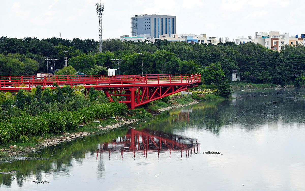 Lakeview_20Park_20in_20Hussain_20Sagar_20Hyderabad-3.jpg 3
