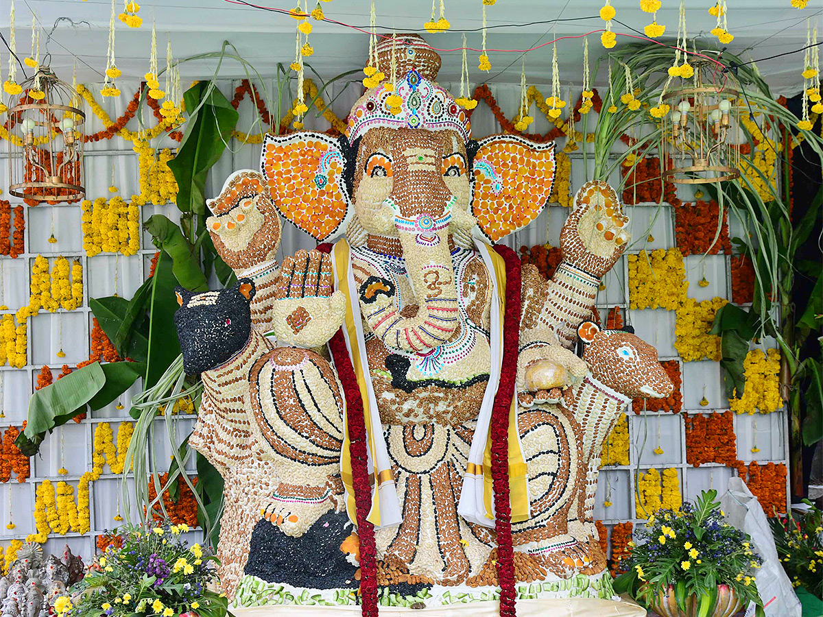 Variety_20Ganapathi_20Idols_202023_20Photos-19.jpg 19