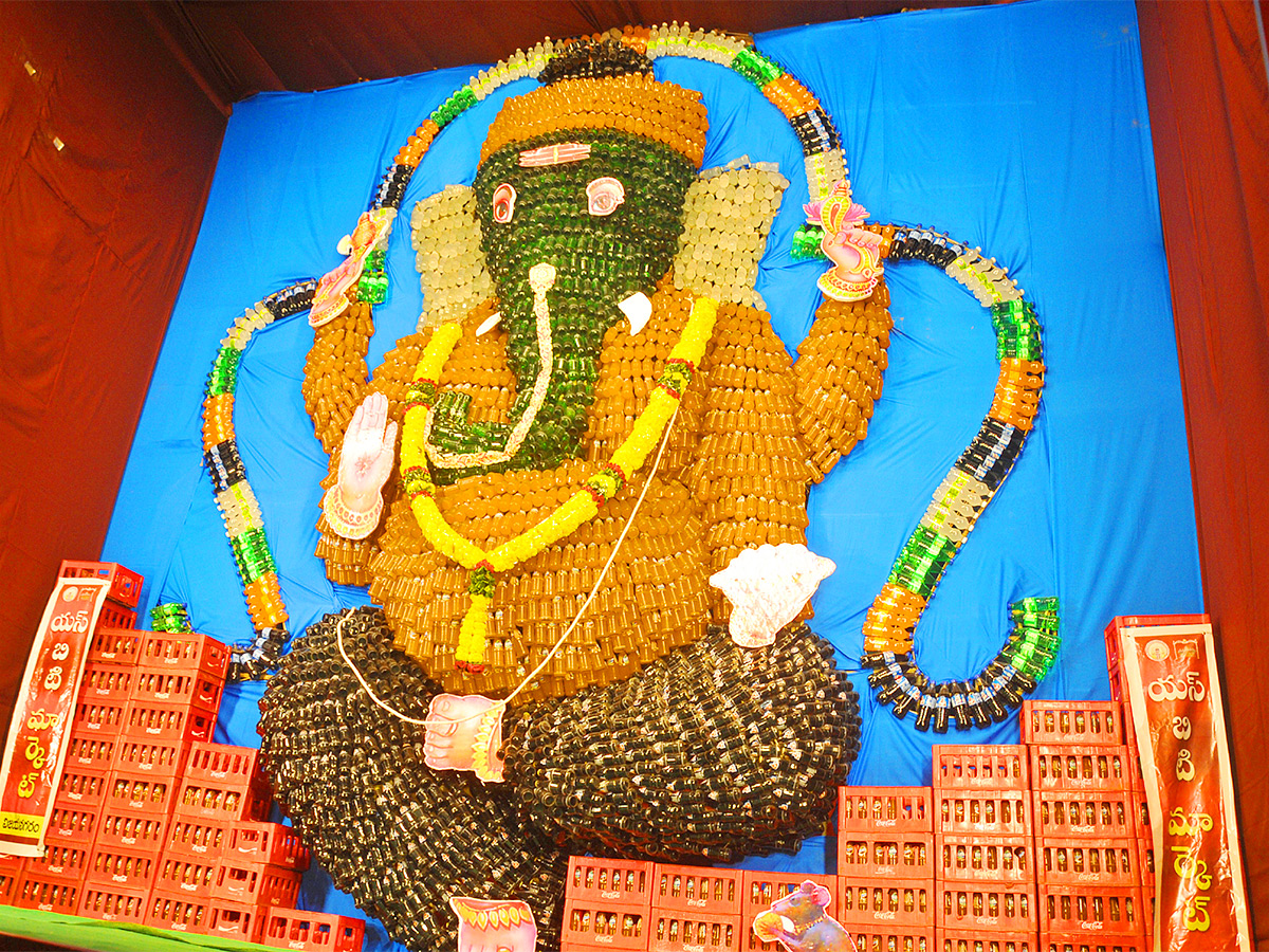 Variety_20Ganapathi_20Idols_202023_20Photos-4.jpg 4