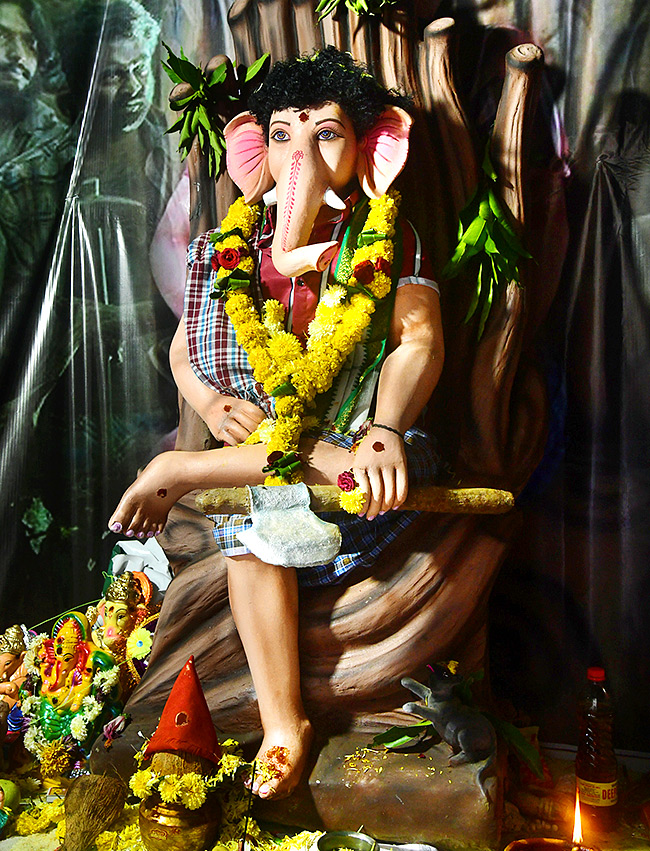 Variety_20Ganapathi_20Idols_202023_20Photos-5.jpg 5