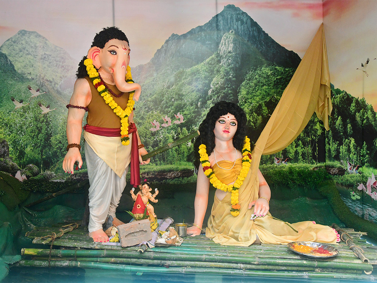 Variety_20Ganapathi_20Idols_202023_20Photos-8.jpg 8