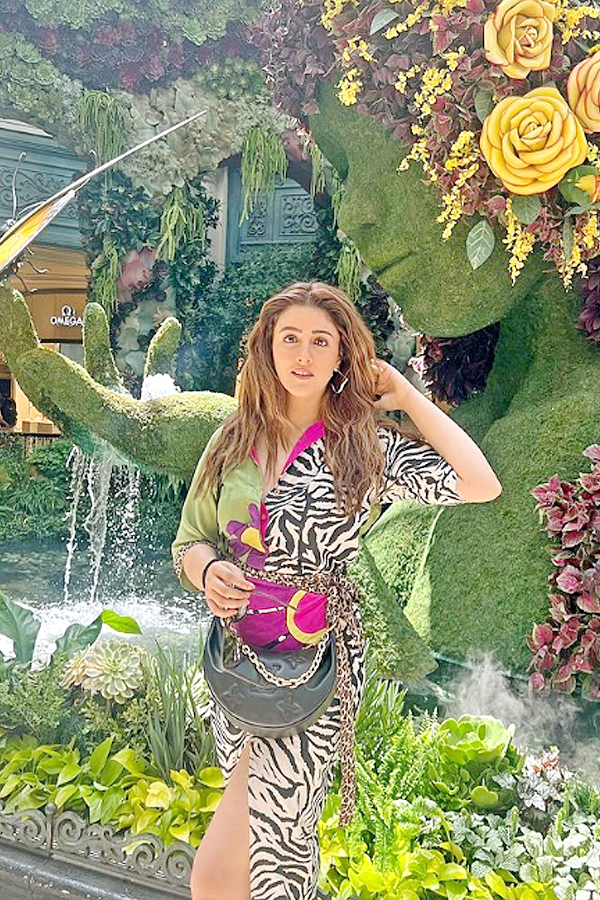 Nupur-Sanon-05.jpg 6