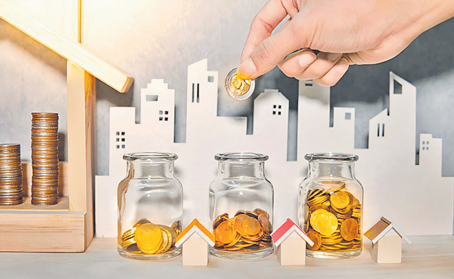 HOUSEHOLD-SAVINGS-FALL.jpg