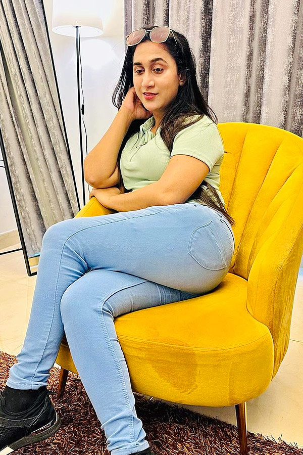 Transgender_20actress_20anjali_20ameer_20latest_20Photos_1.jpg 2