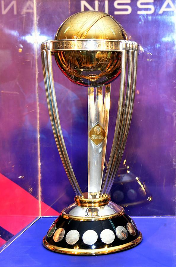 icc_20world_20cup_202023_20trophy_20in_20hyderabad-11.jpg 10