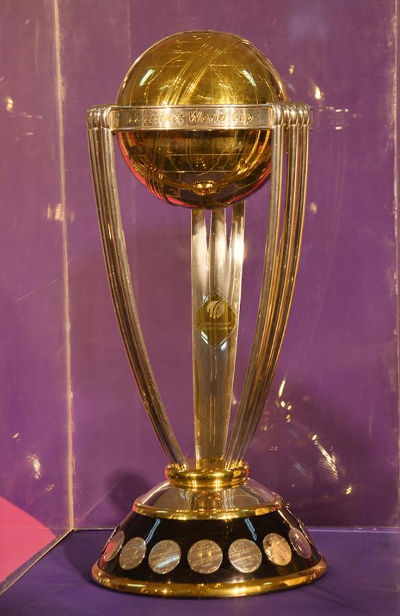 icc_20world_20cup_202023_20trophy_20in_20hyderabad-14.jpg 13