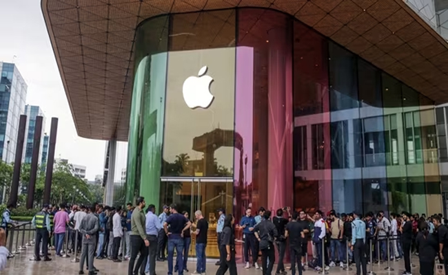 iphone-15-series-sales.jpg
