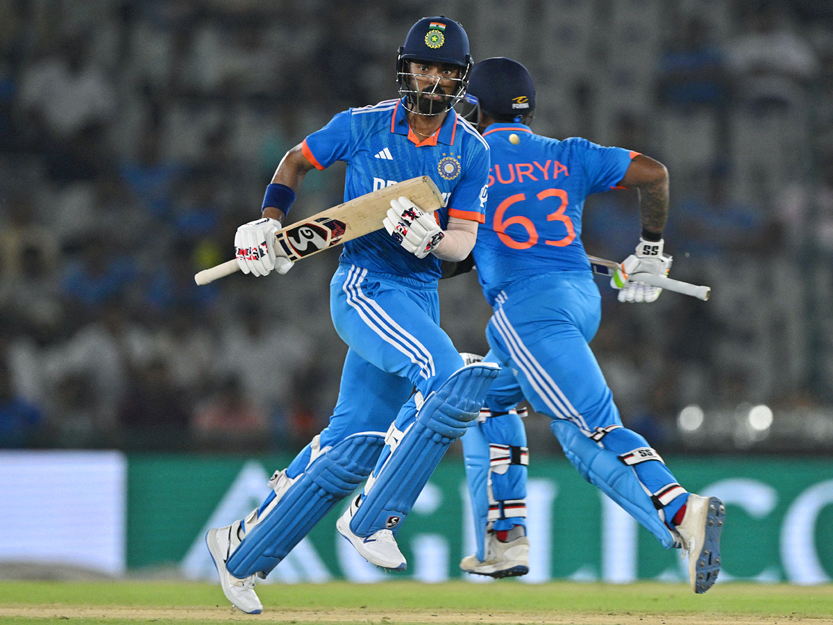India_20thrash_20Australia_20by_205_20wickets_20Photos_8.jpg 7