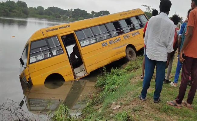 New-Brilliant-School-Bus.jpg