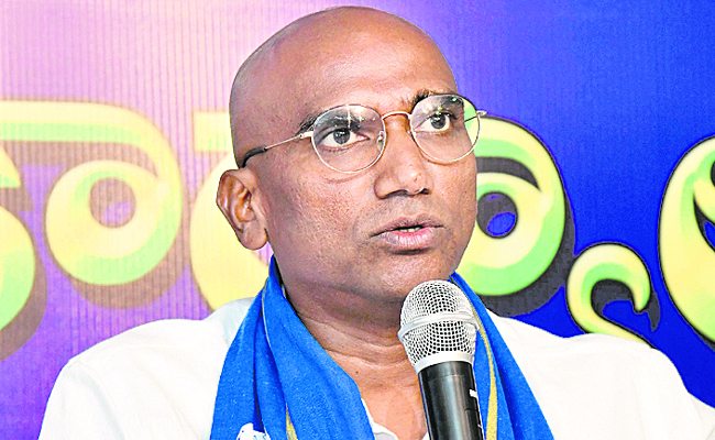PRAVEEN_20KUMAR.jpg