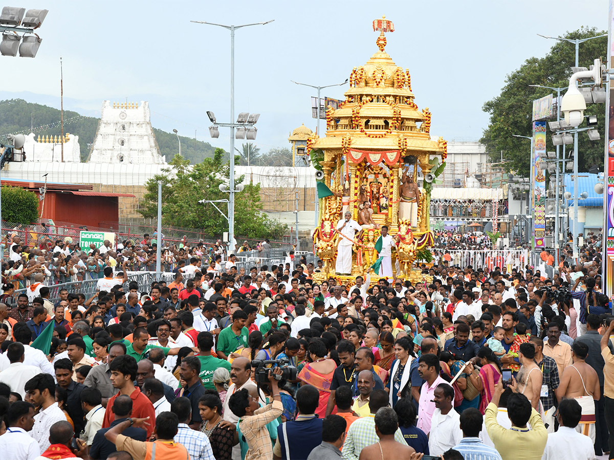 Tirumala_20Brahmotsavam_202023_20Photos-20_0.jpg 19