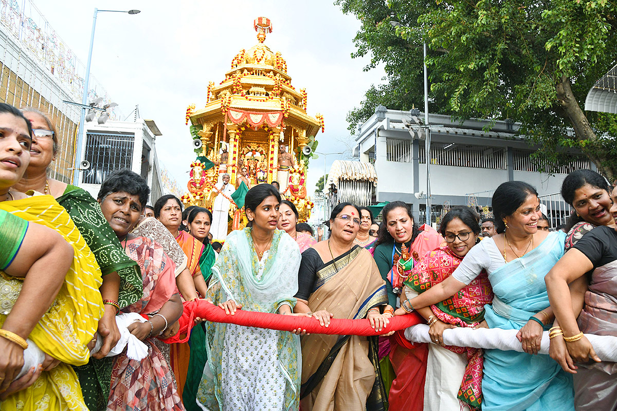Tirumala_20Brahmotsavam_202023_20Photos-22_0.jpg 21