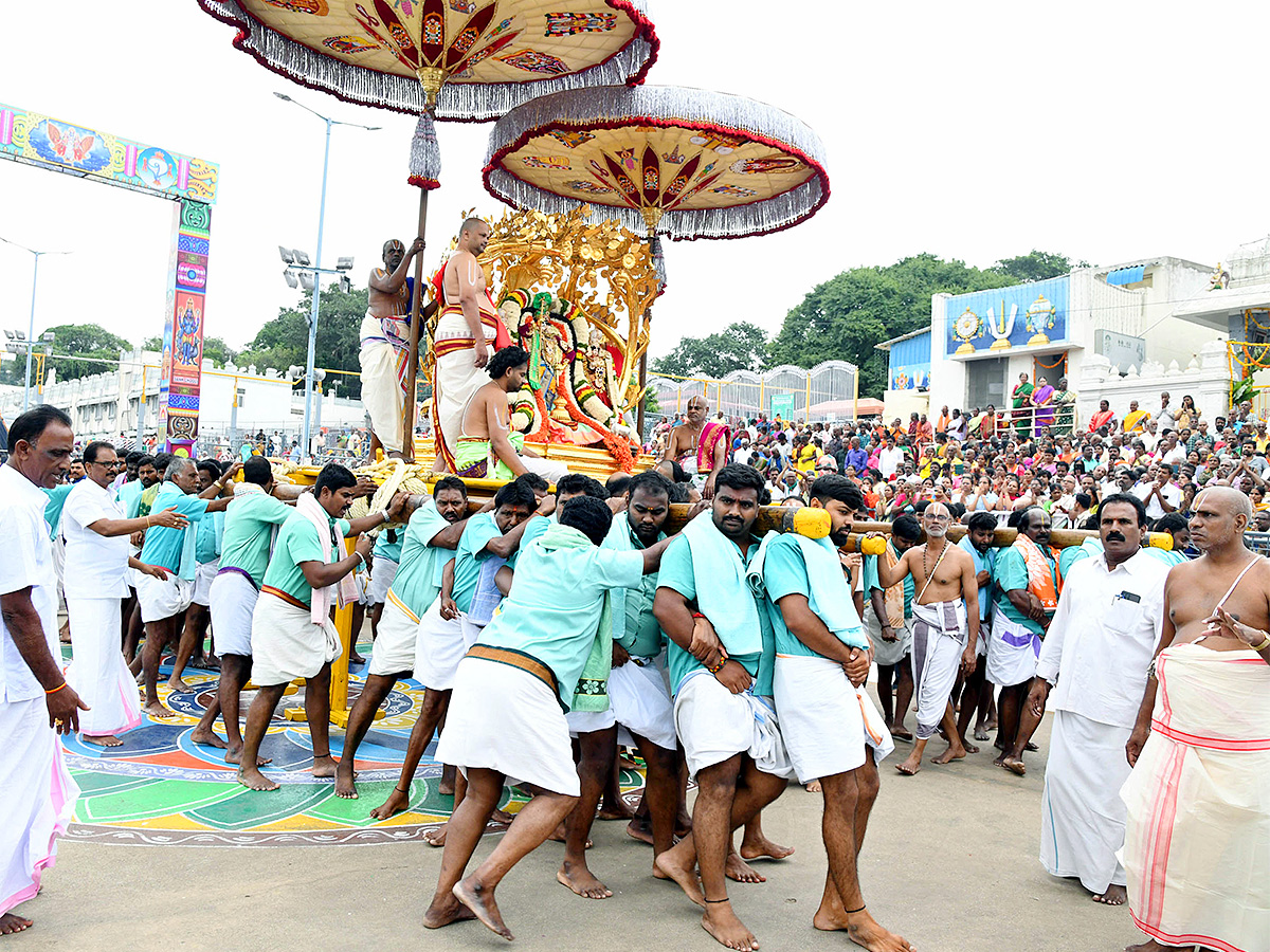Tirumala_20Brahmotsavam_202023_20Photos-25.jpg 24