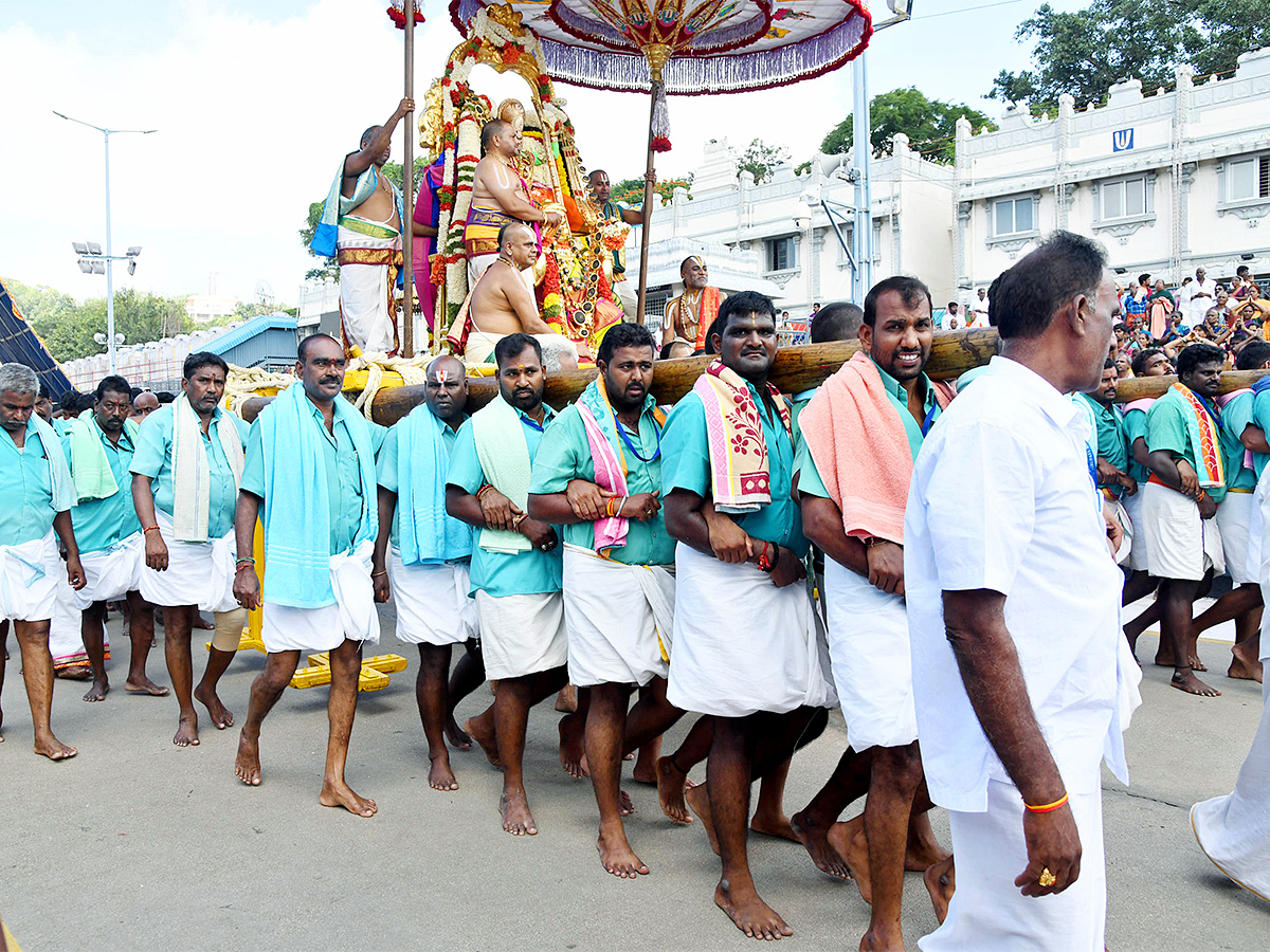 Tirumala_20Brahmotsavam_202023_20Photos-5.jpg 5
