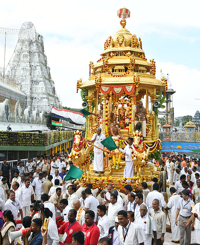 Tirumala_20Brahmotsavam_202023_20Photos-6_0.jpg 6