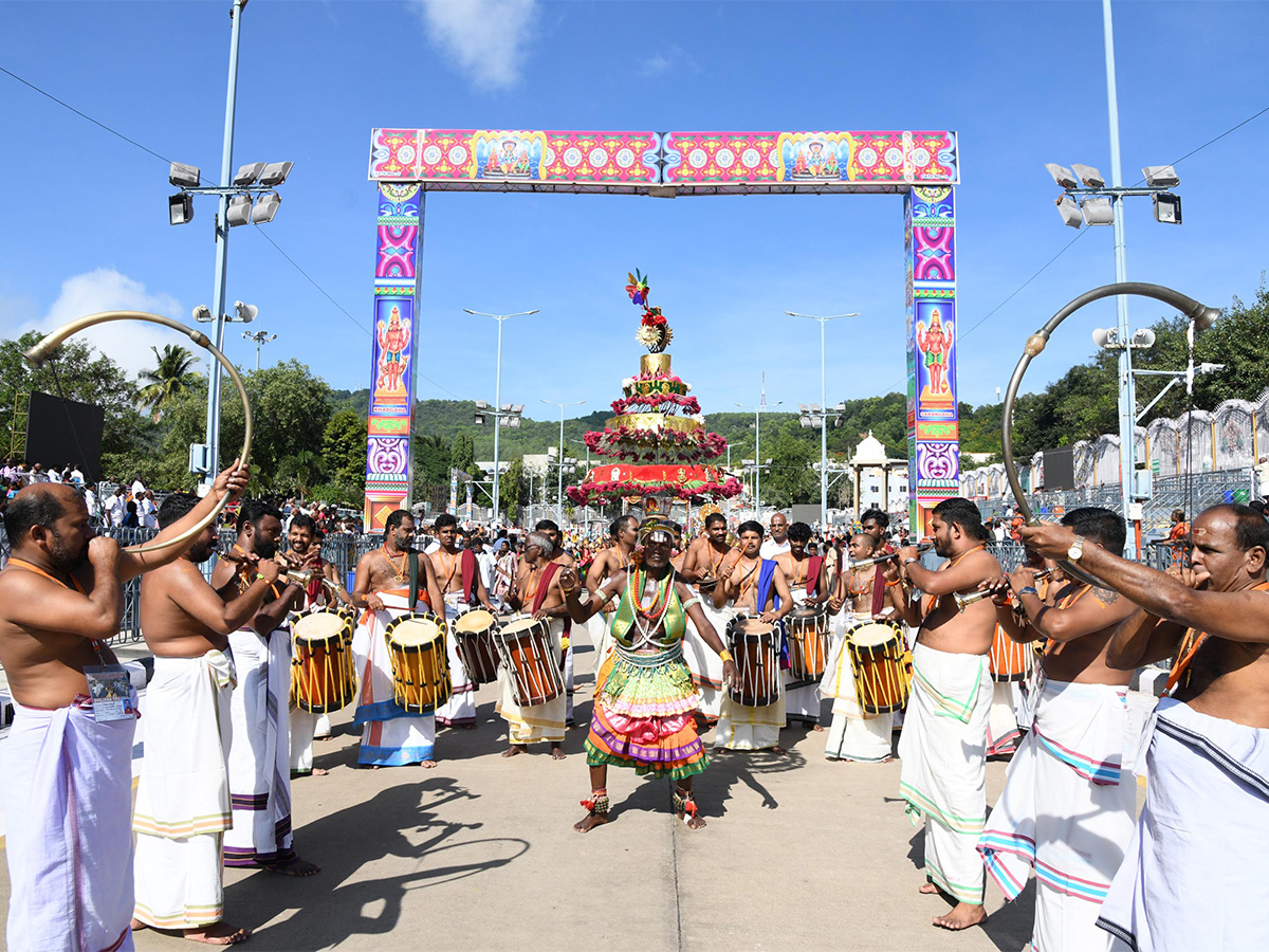 Tirumala_20Brahmotsavam_202023_20Photos-8.jpg 8
