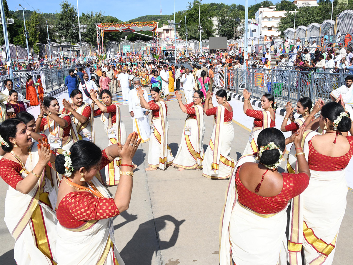 Tirumala_20Brahmotsavam_202023_20Photos-9.jpg 9