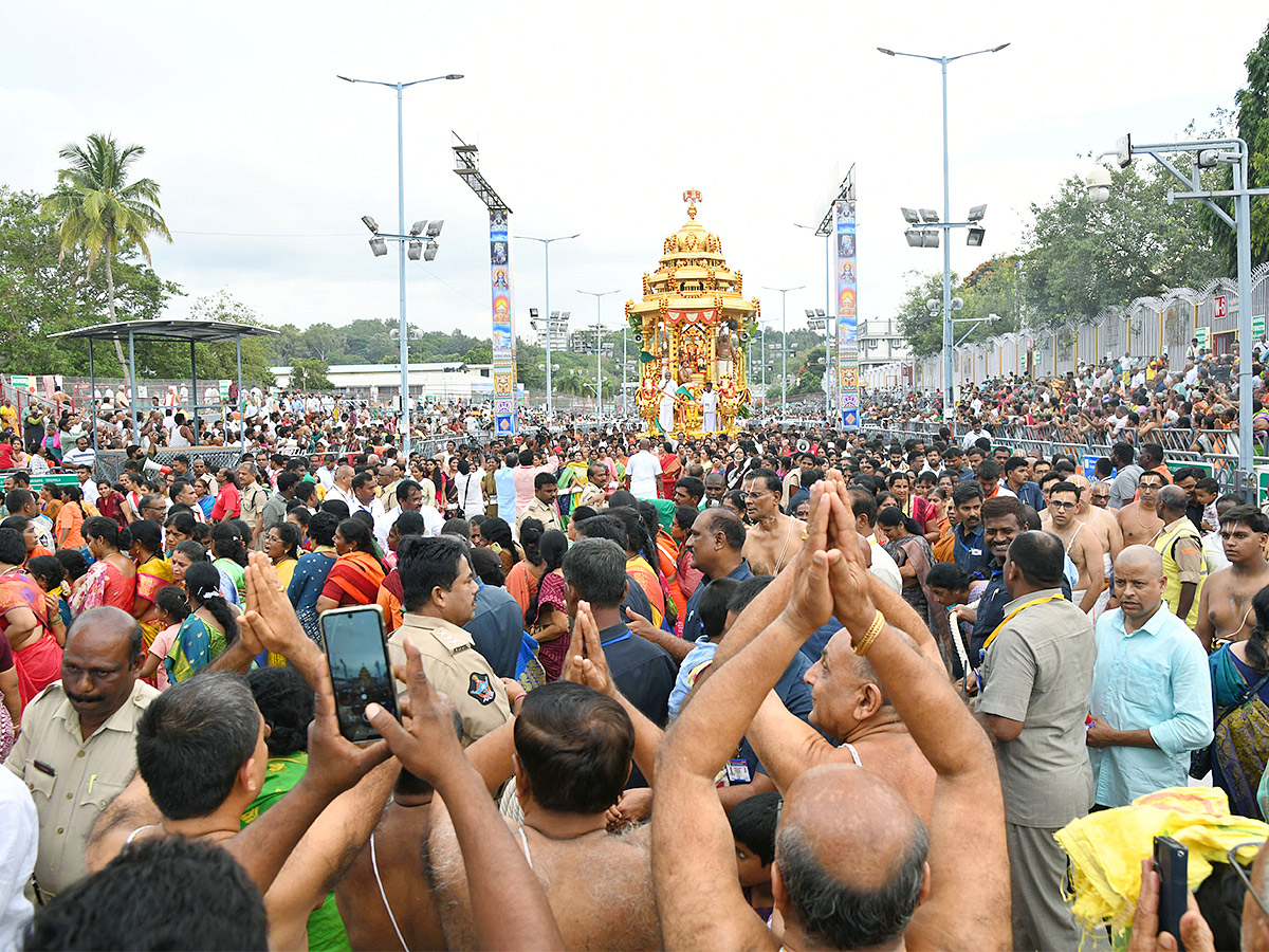 Tirumala_20Brahmotsavam_202023_20Photos-9_0.jpg 9