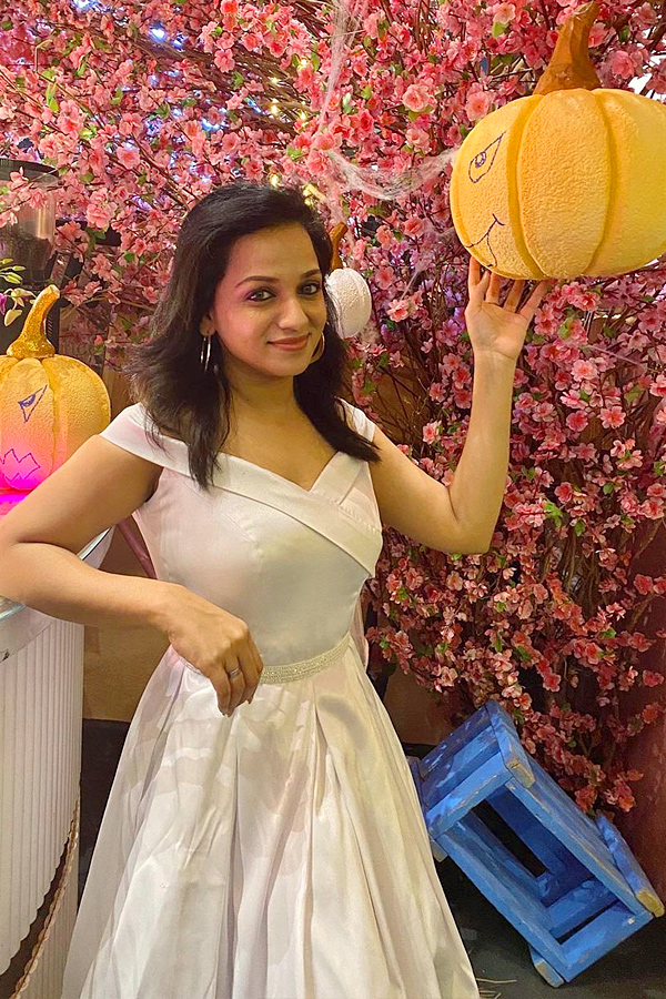 Reshma_20Rathore_20Latest_20photos_2.jpg 3