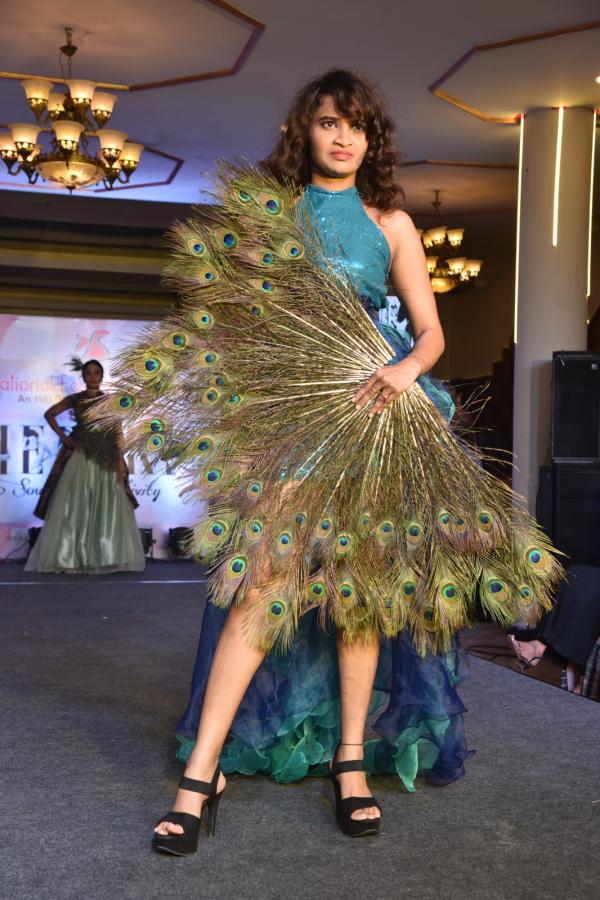 IFS-International-Fashion-Show-21.jpeg 22