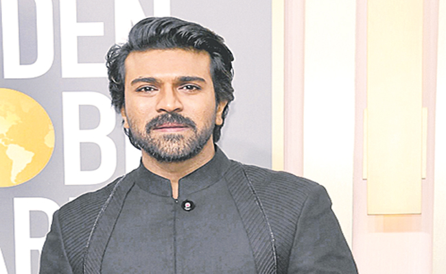 Ramcharan-at-Golden-Globe.jpg