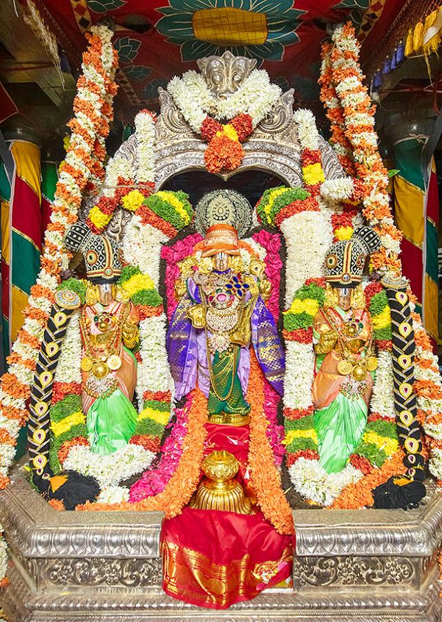 Tirumala_20Brahmotsavam_202023_20Photos-10.jpg 9