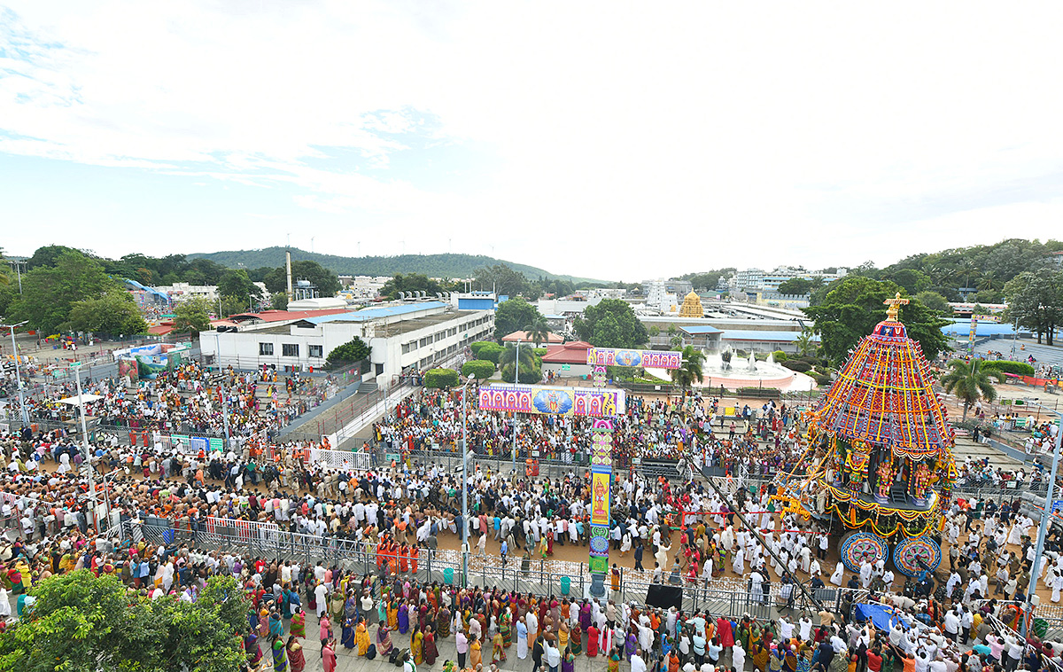 Tirumala_20Brahmotsavam_202023_20Photos-15.jpg 14