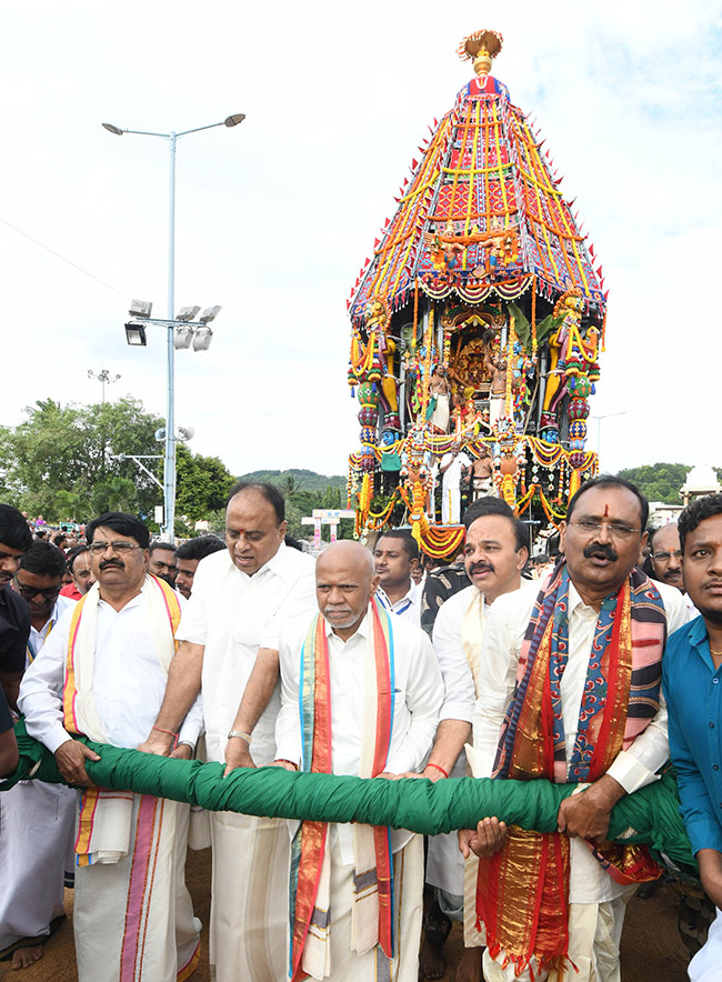 Tirumala_20Brahmotsavam_202023_20Photos-17.jpg 15