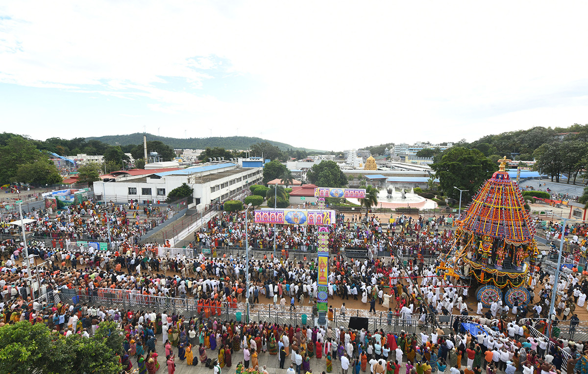 Tirumala_20Brahmotsavam_202023_20Photos-2.jpg 2