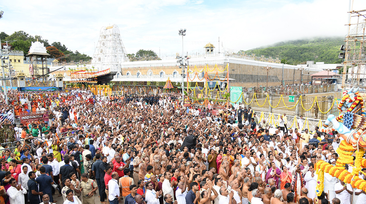 Tirumala_20Brahmotsavam_202023_20Photos-27.jpg 25