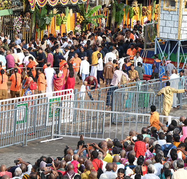 Tirumala_20Brahmotsavam_202023_20Photos-29.jpg 26