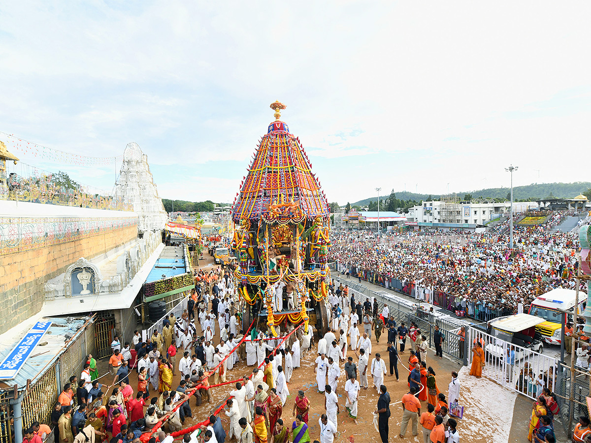 Tirumala_20Brahmotsavam_202023_20Photos-6.jpg 5
