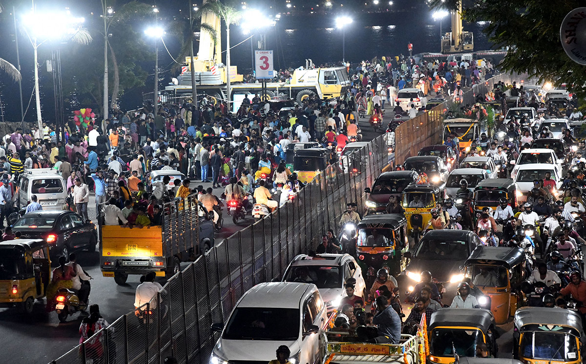 ganesh_20nimajjanam_202023_20hyderabad-9.jpg 9