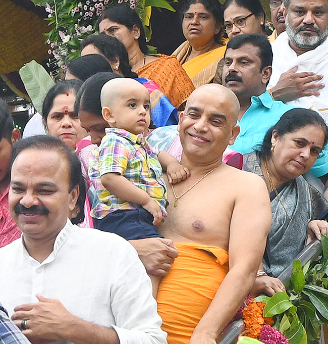 Chakra_20Snanam_20at_20Tirumala_20Brahmothsavalu_202023-12.jpg 12